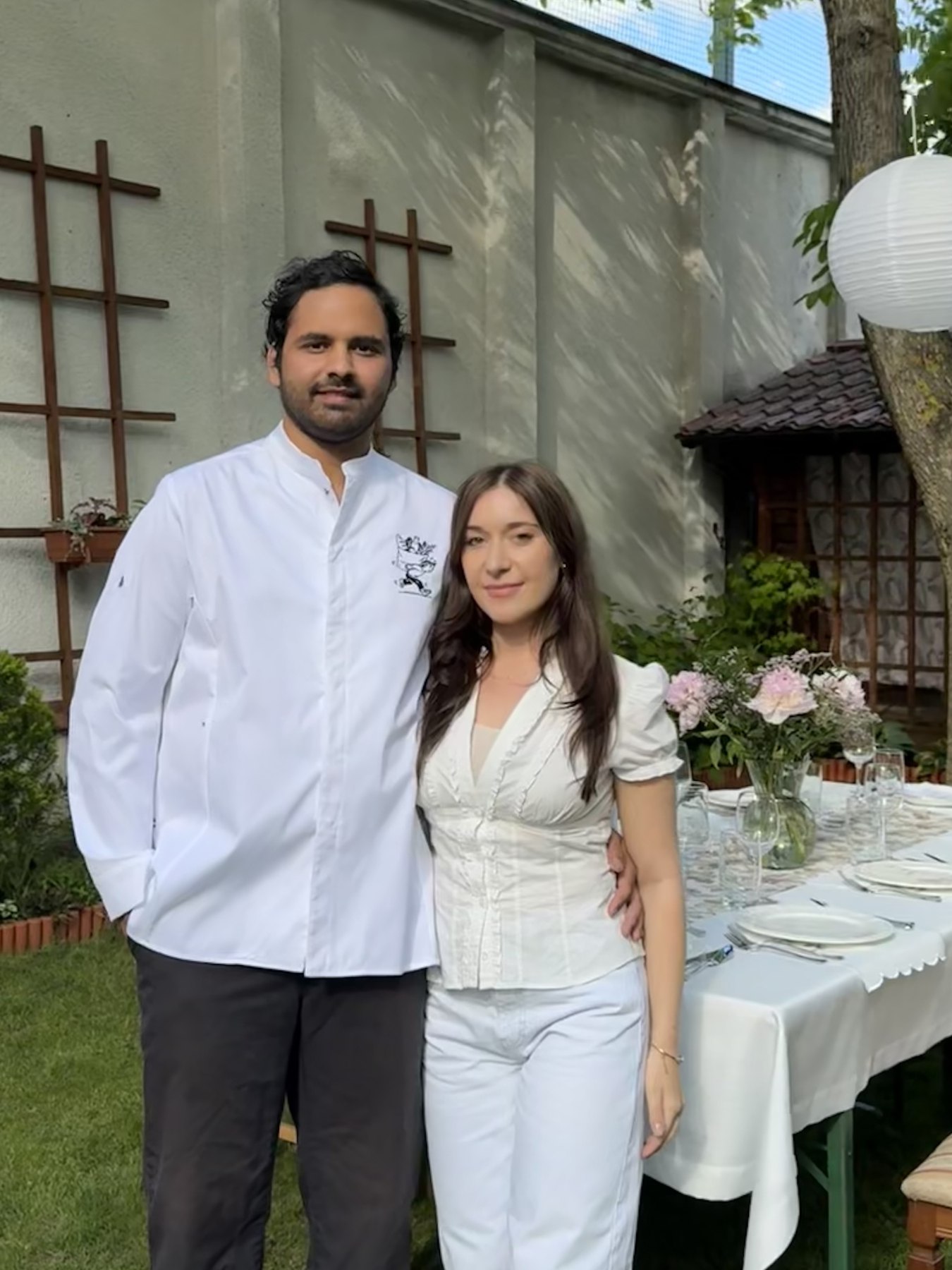 Private chef Ninosh and host Justyna at a Côte d’Azur private dining event
